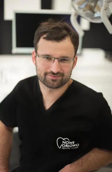 <span>dr n. med.</span>Piotr Chomik